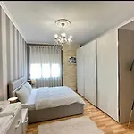 Belas Apartment *